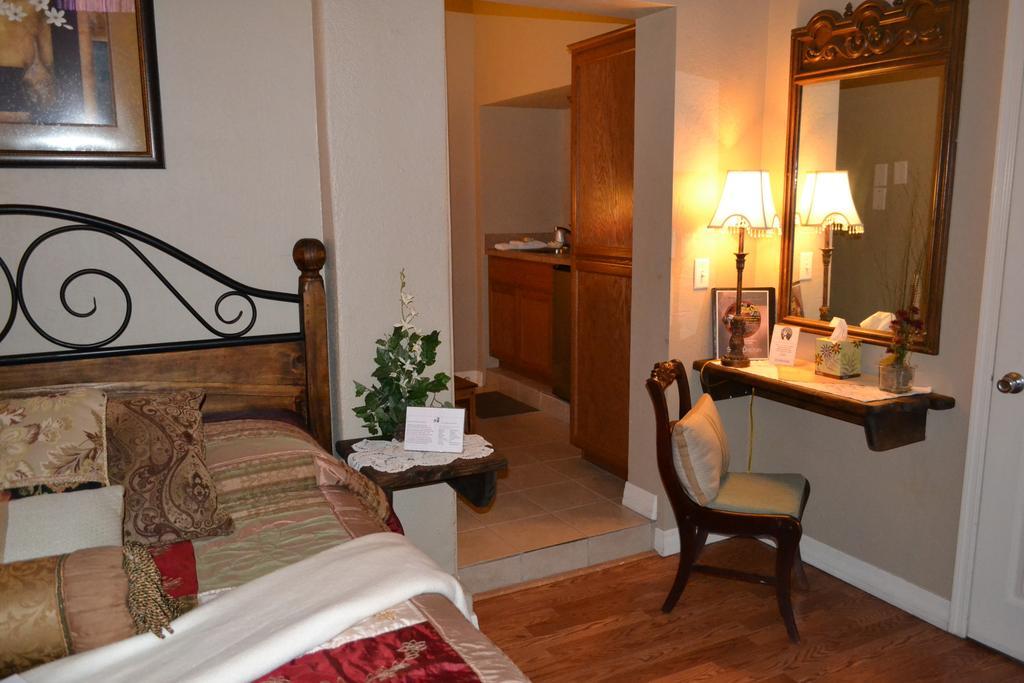 Sheldon Street Lodge Prescott Room photo